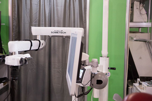 Стенд компании GREEN DENT на выставке Дентал-Ревю 2020-68.jpg